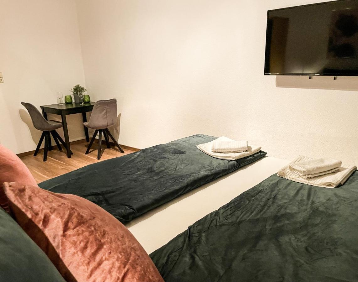 Apartment Fuer 3 Gaeste Kostenlose Parkplaetze Und Lift 하노버 외부 사진